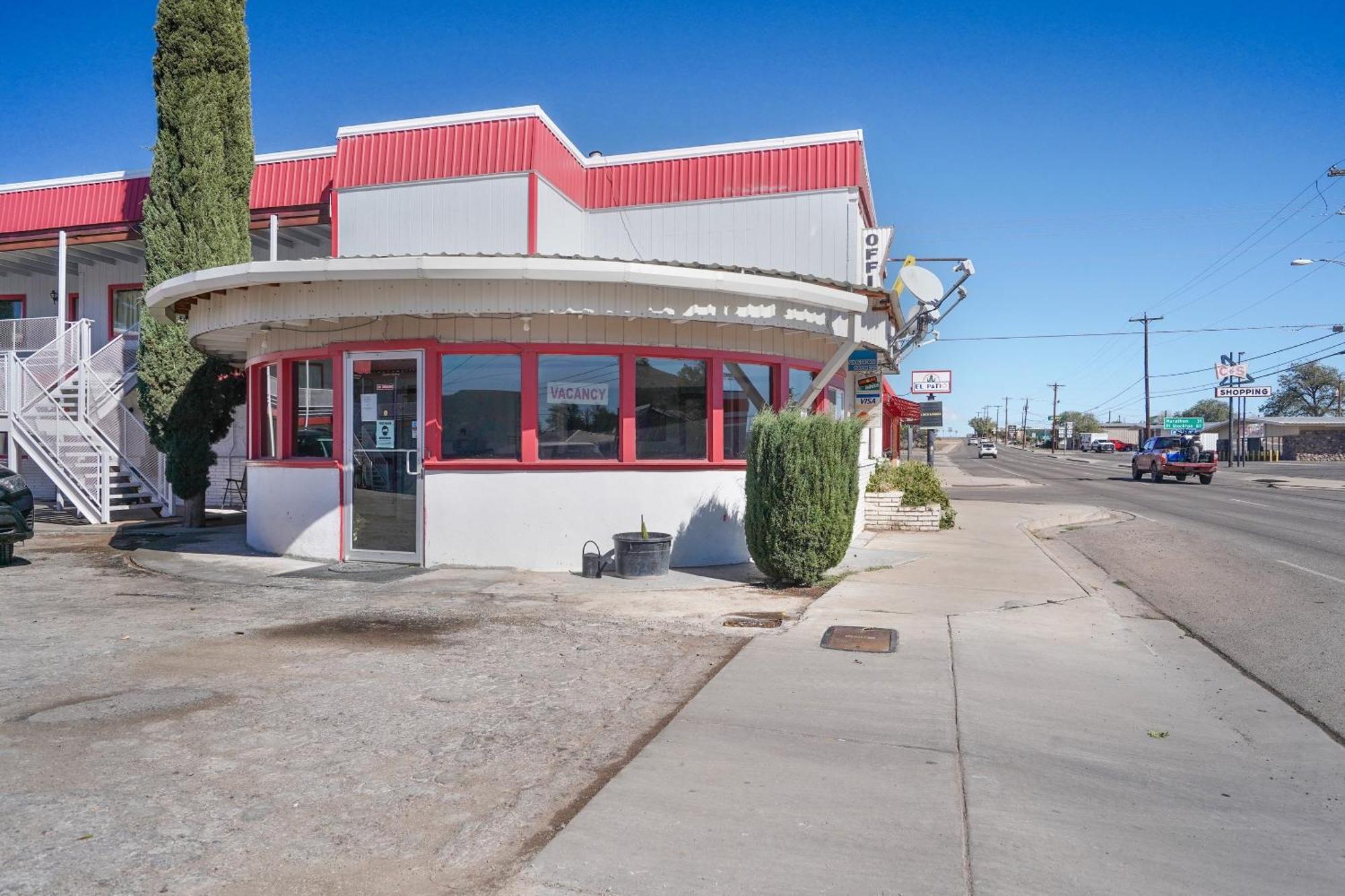 Oyo Alpine Tx Near Big Bend National Park Hotel ภายนอก รูปภาพ