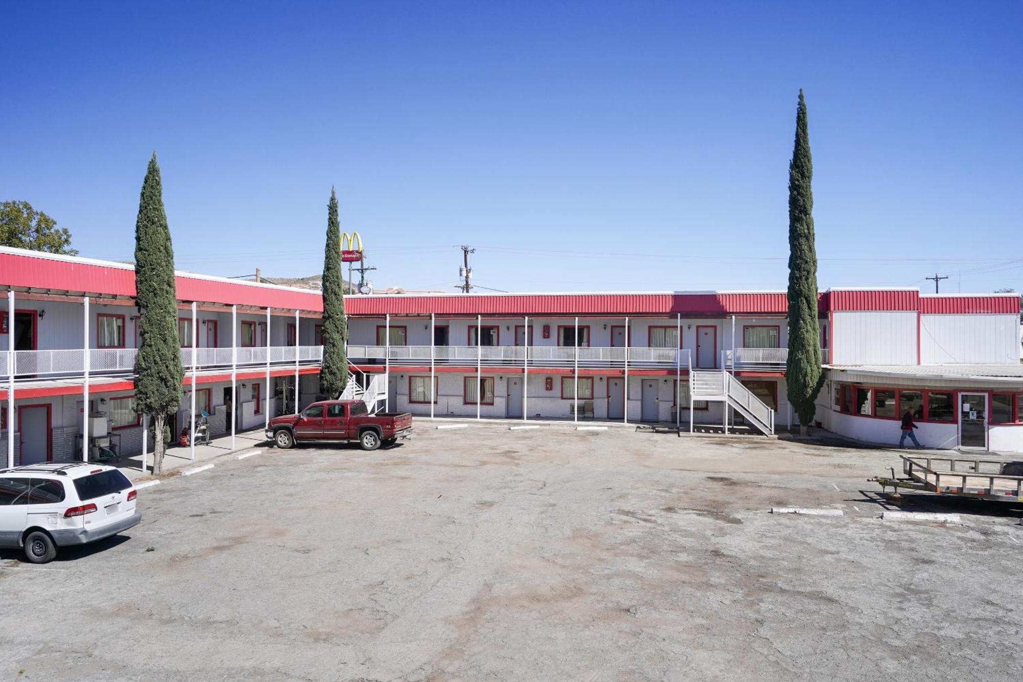 Oyo Alpine Tx Near Big Bend National Park Hotel ภายนอก รูปภาพ